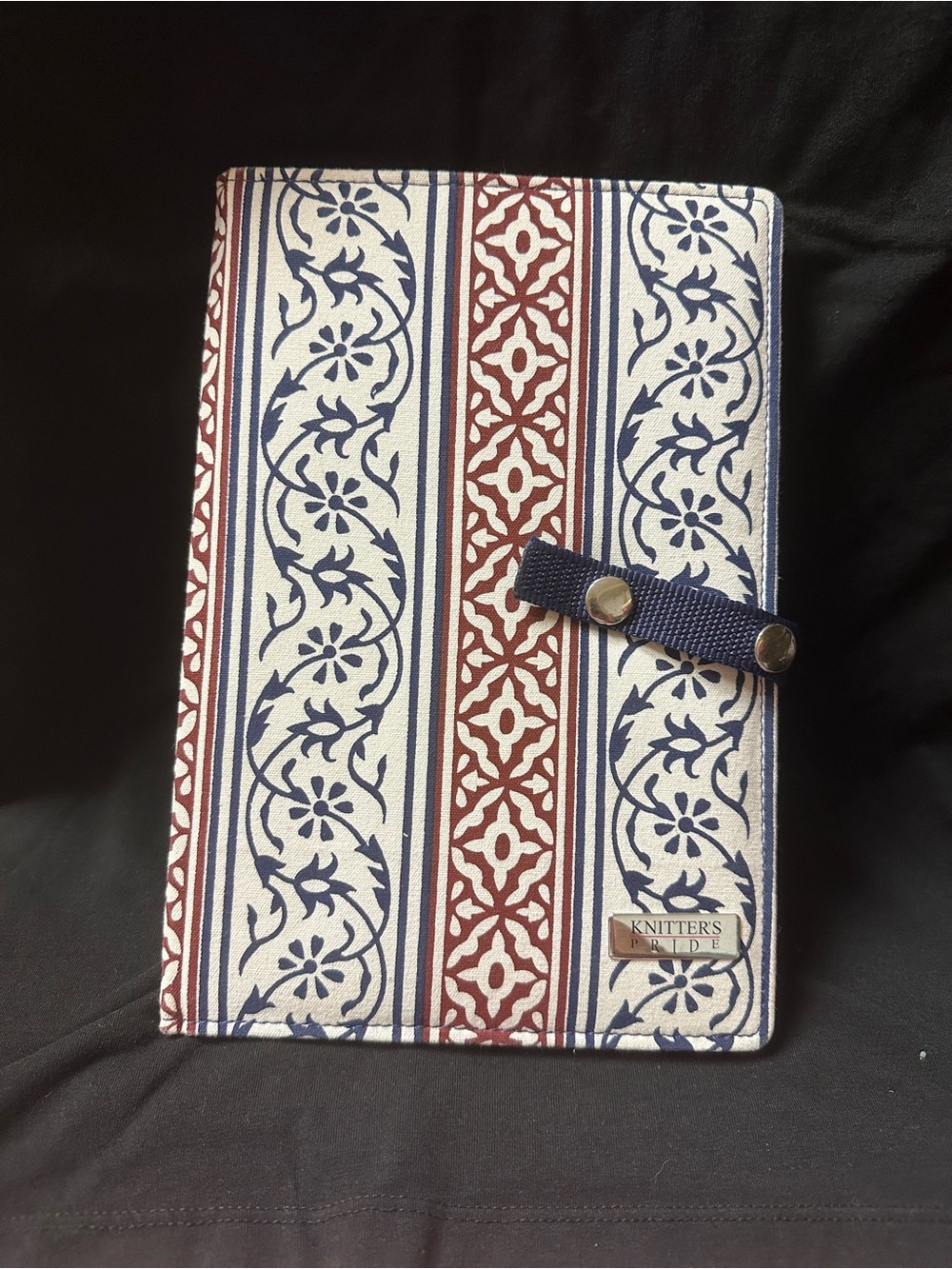 Knitter’s Pride Pattern Holder and Chart Keeper